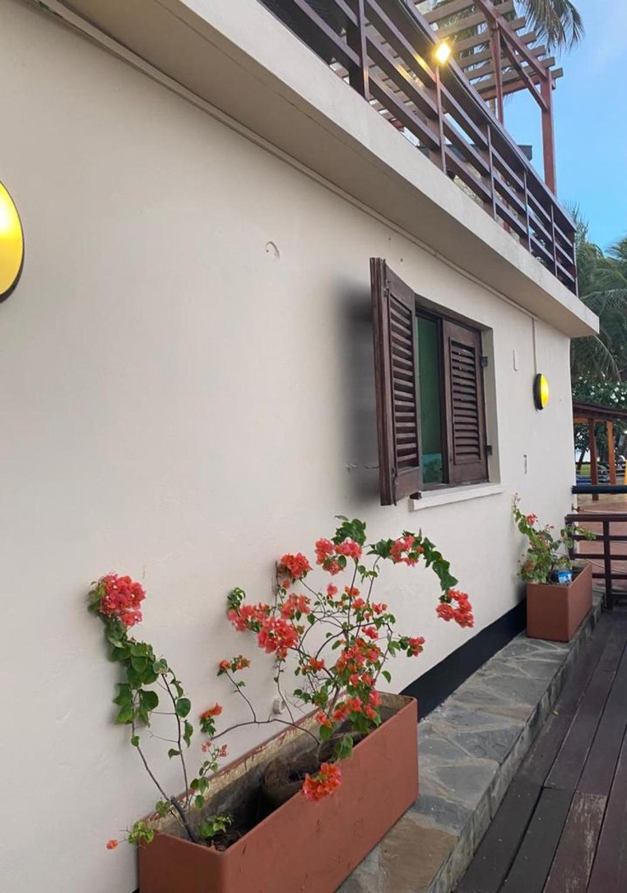 Indiana Beach Apartments Bamburi Exterior photo
